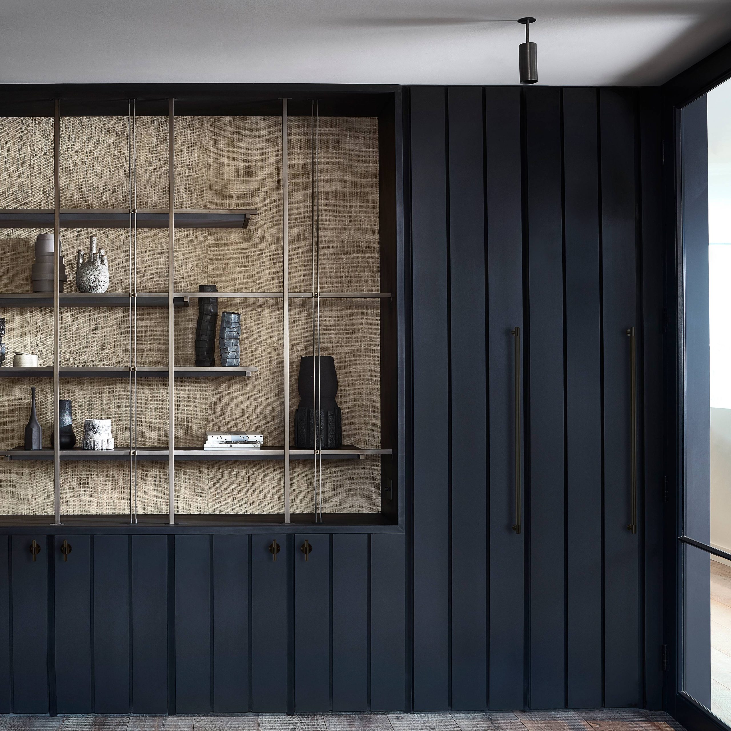 CLOSET BAR / CROSS / SMOKED BRONZE - Image 2