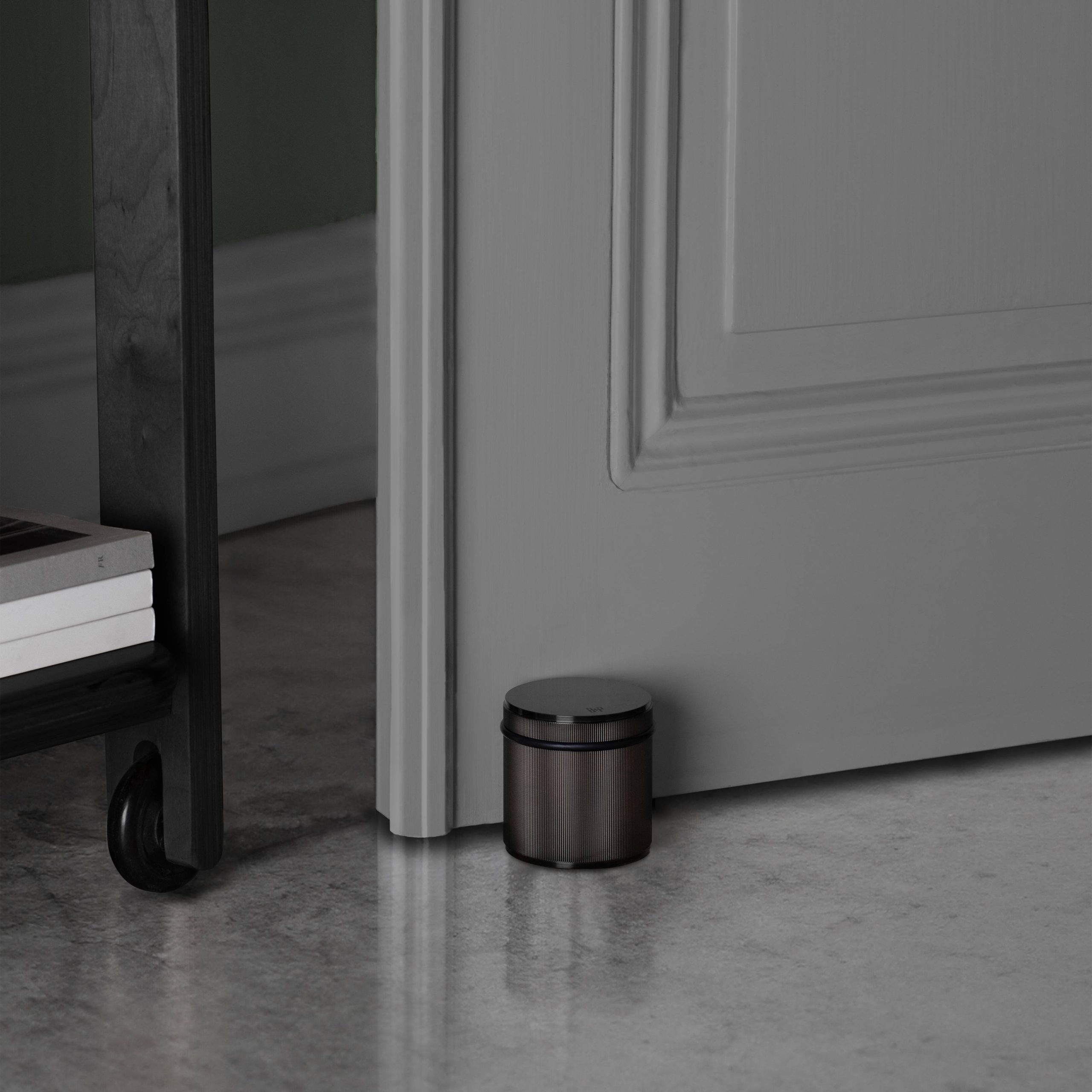 DOOR STOP / FREESTANDING / LINEAR / GUN METAL - Image 2