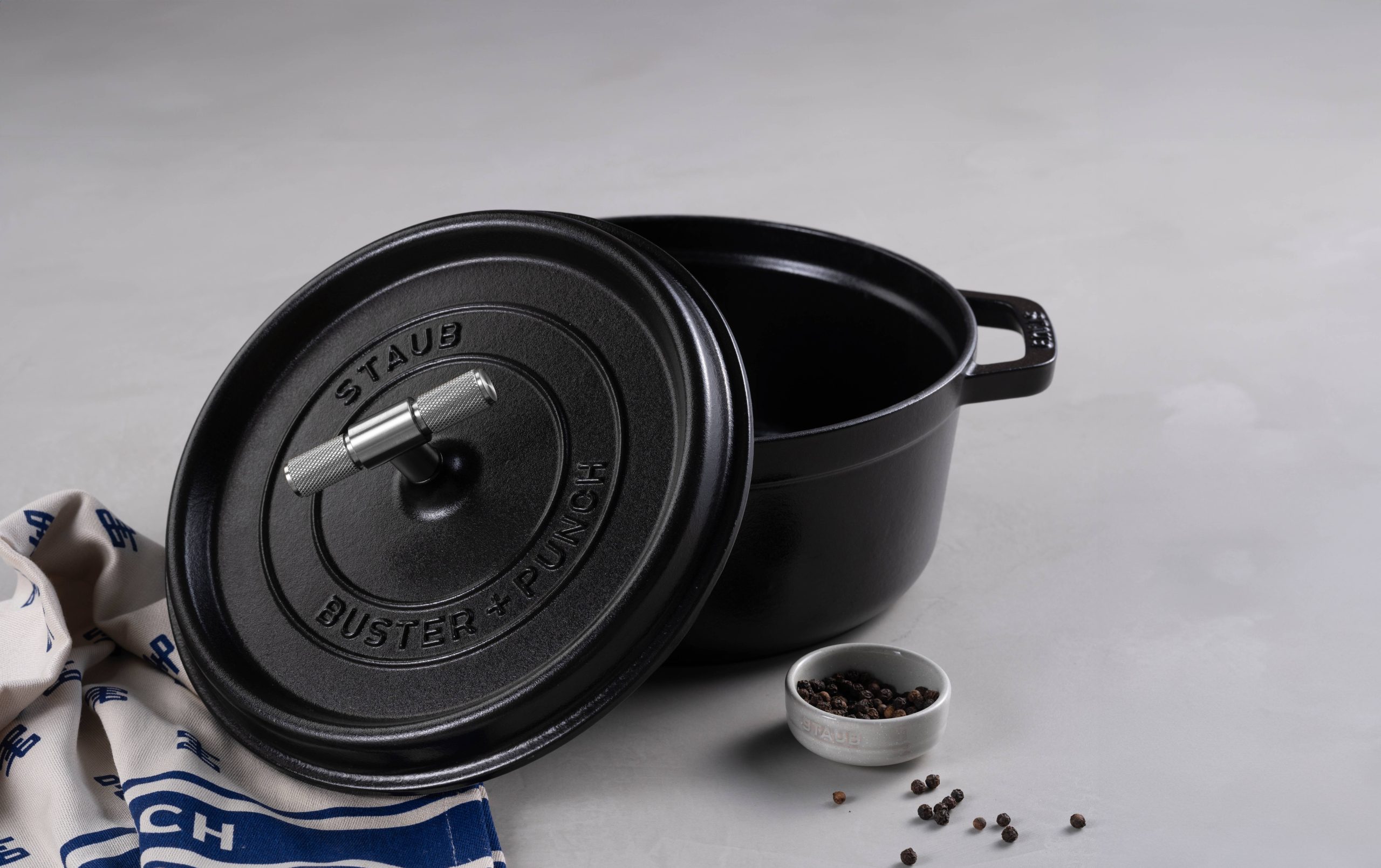 COCOTTE / 11.02 INCHES / CROSS / STAUB / BLACK / STEEL - Image 5