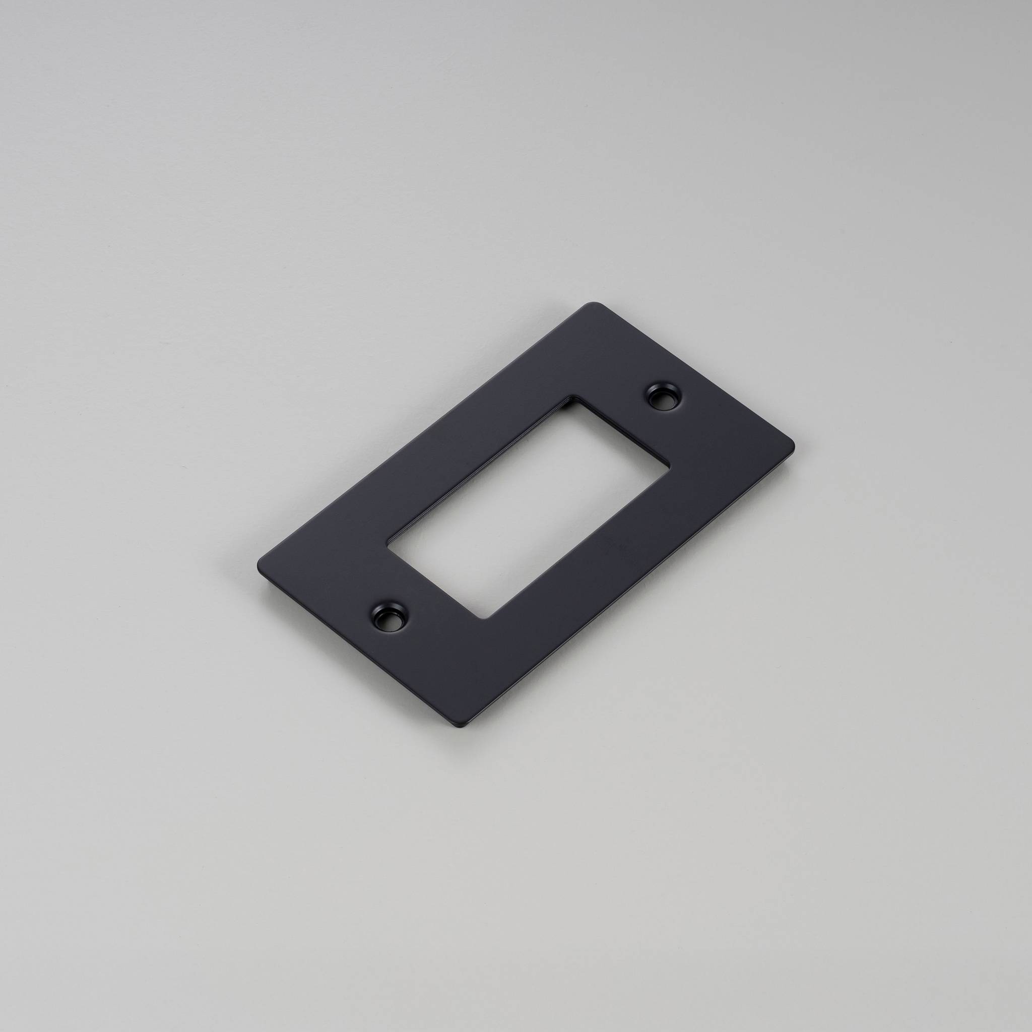 1G PLATE / WITHOUT LOGO / BLACK