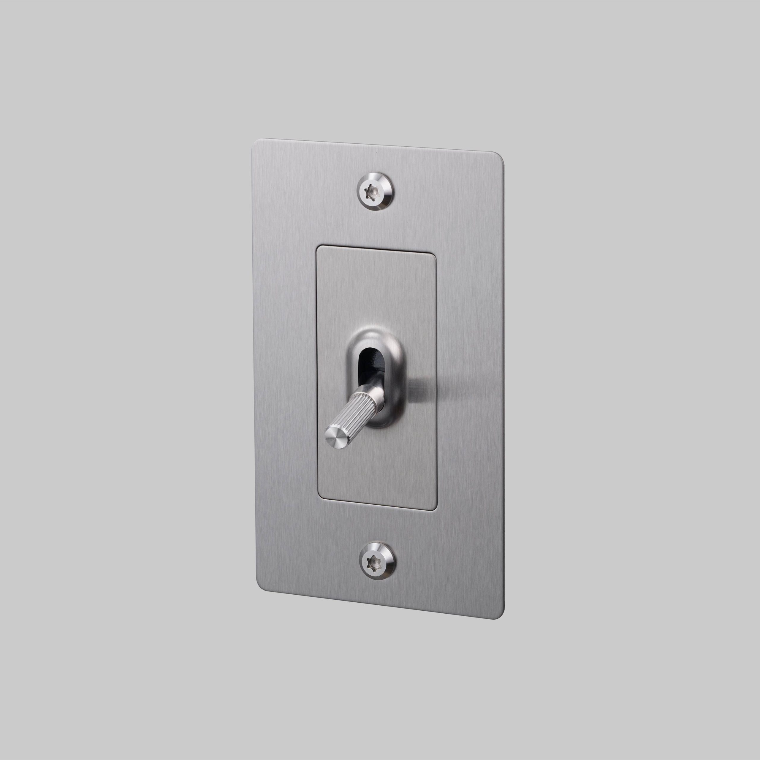 1G TOGGLE / LINEAR / WITHOUT LOGO / STEEL