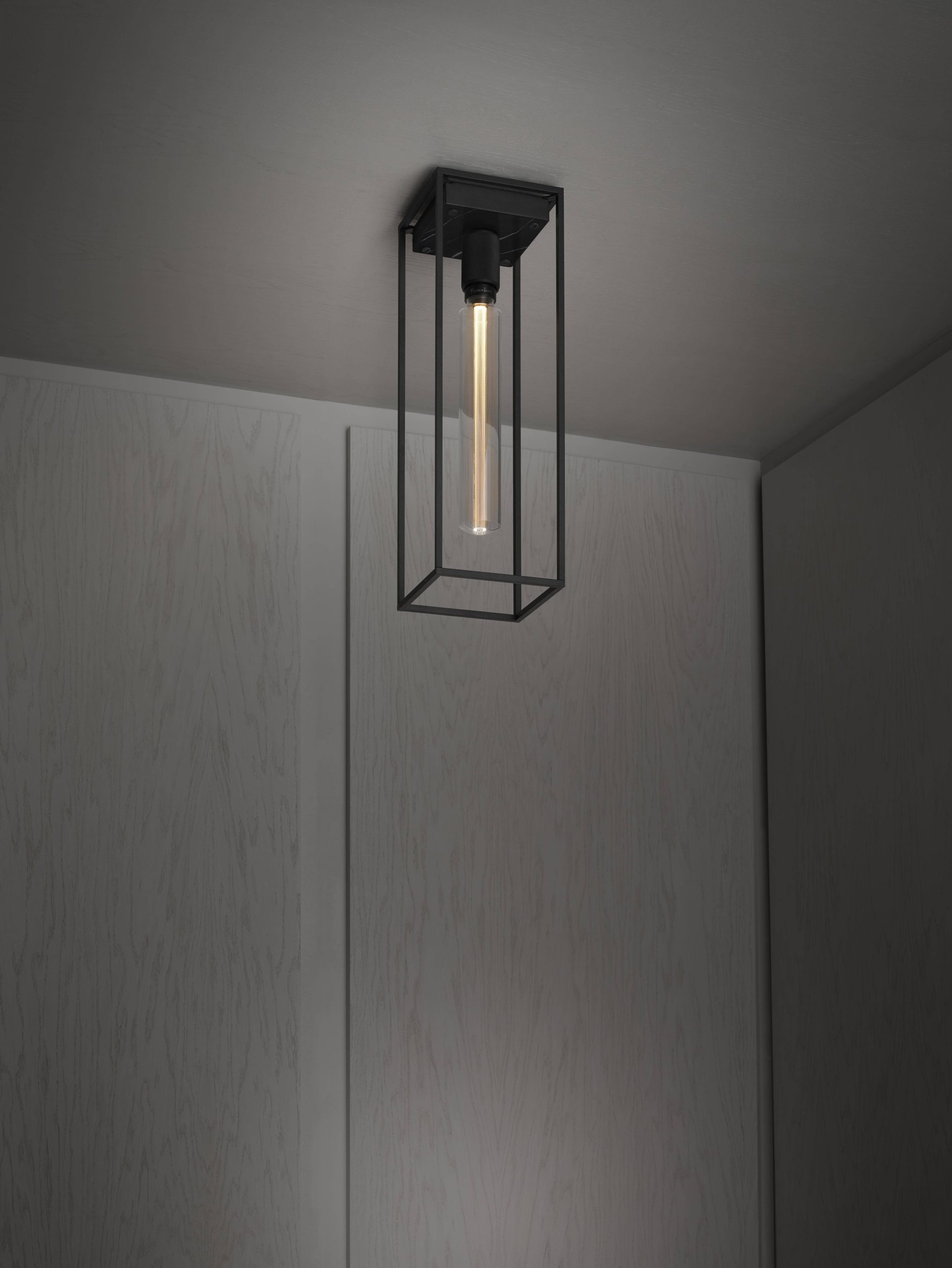 CAGED CEILING / LARGE / CROSS / BLACK MARBLE