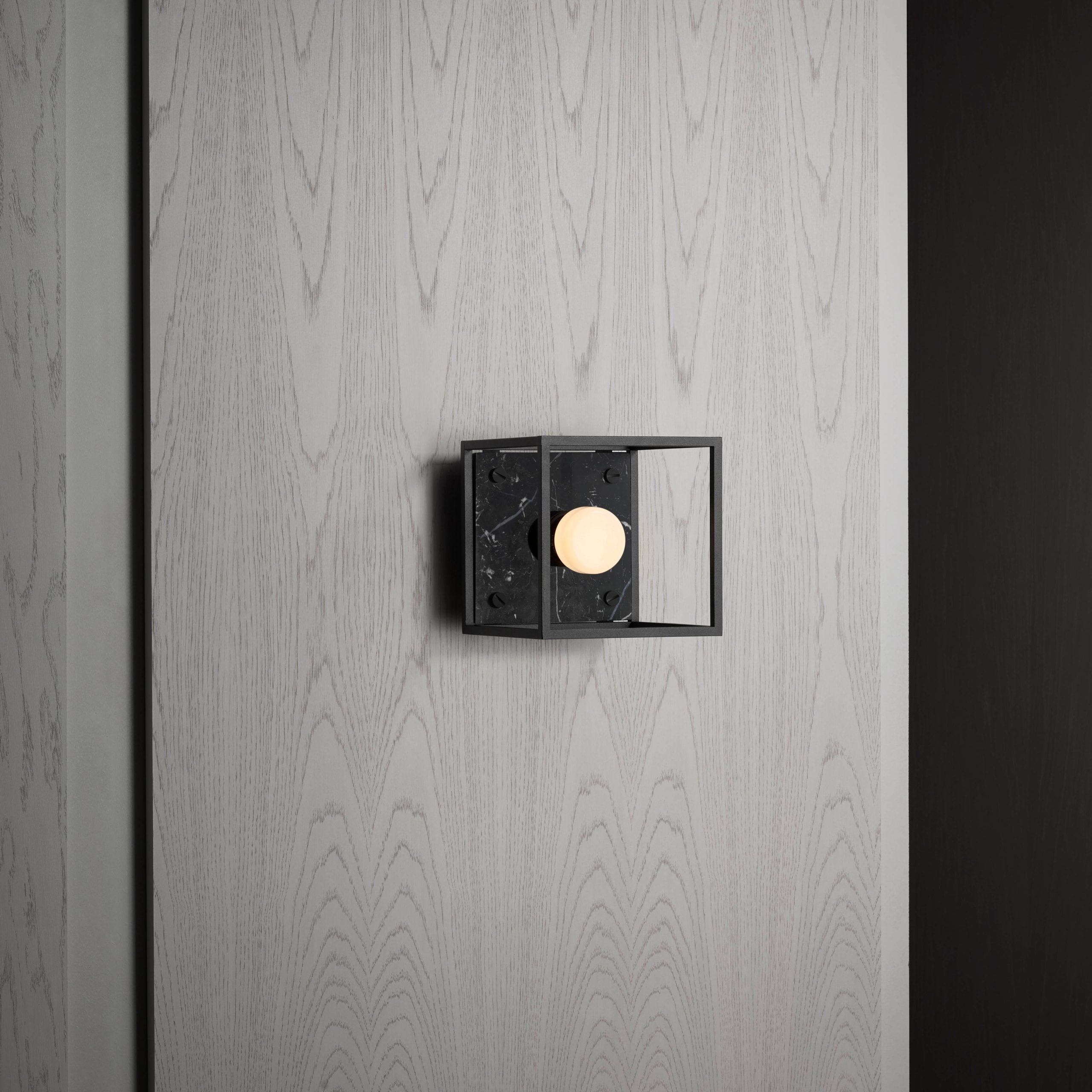 CAGED / SMALL / CROSS / BLACK MARBLE