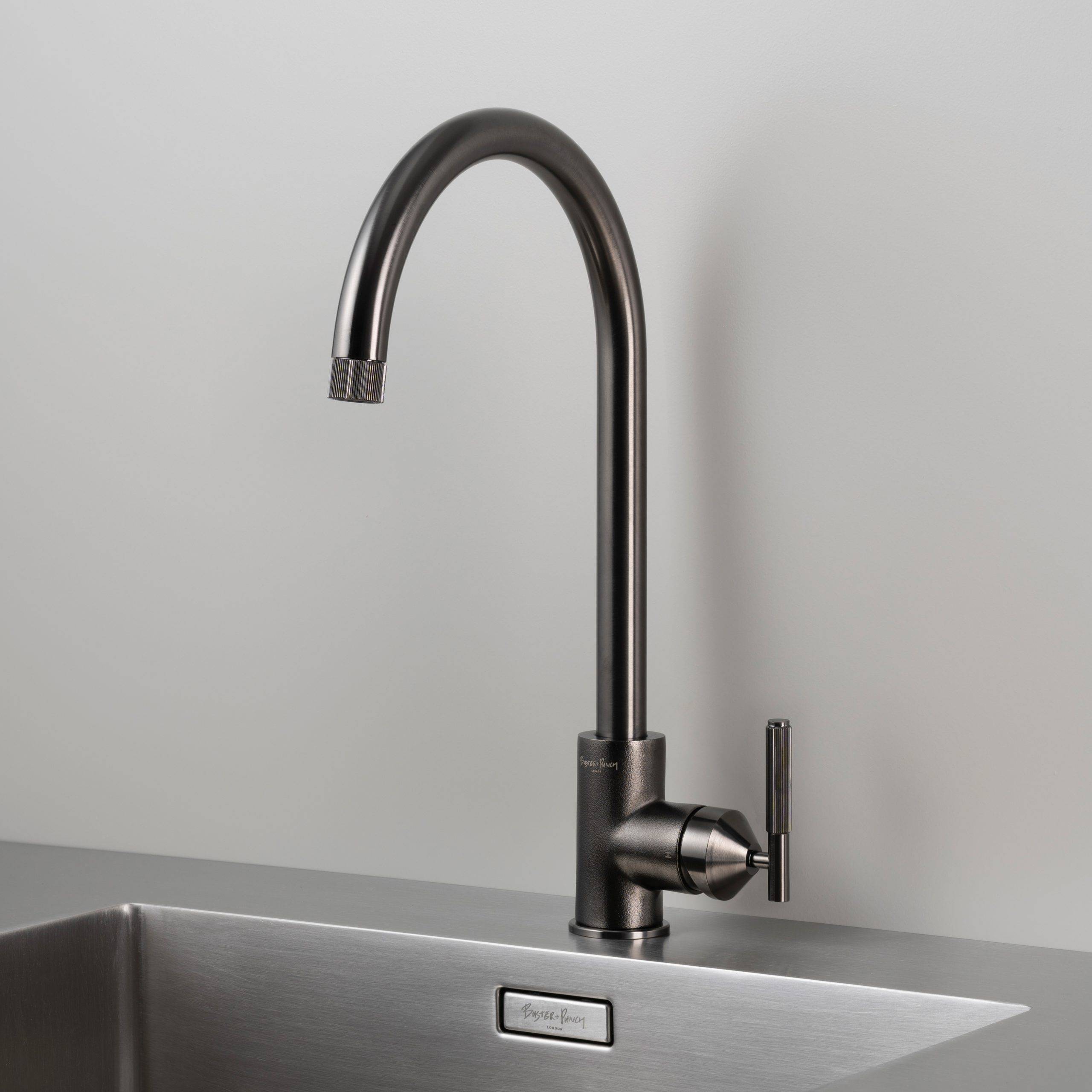 KITCHEN FAUCET / MIXER / LINEAR / GUN METAL